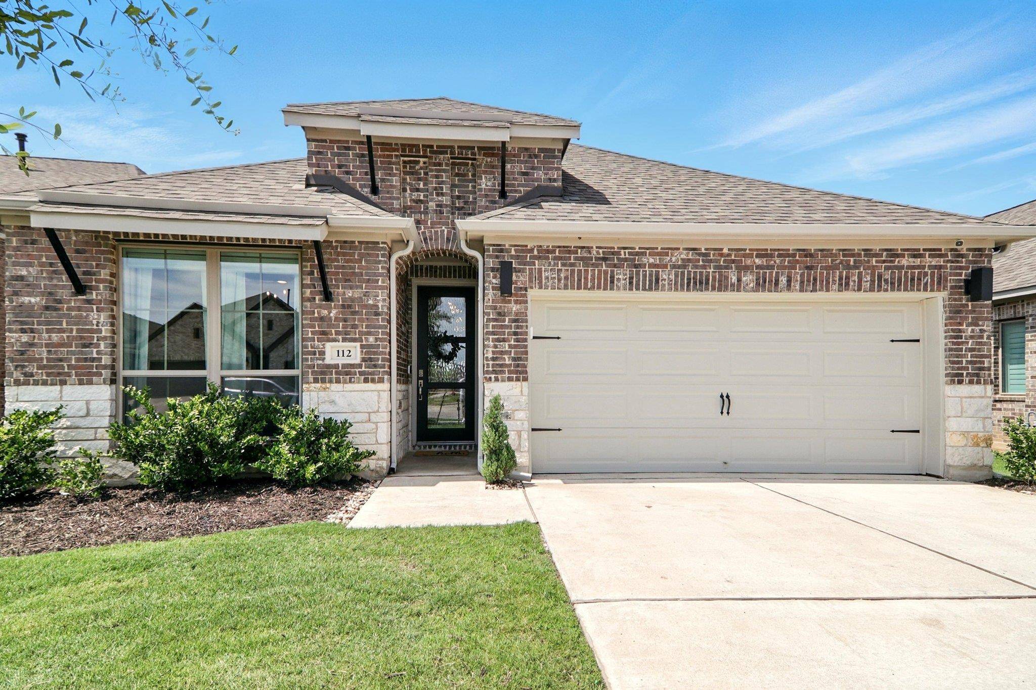 112 Rosemary CT, Bastrop, TX 78602