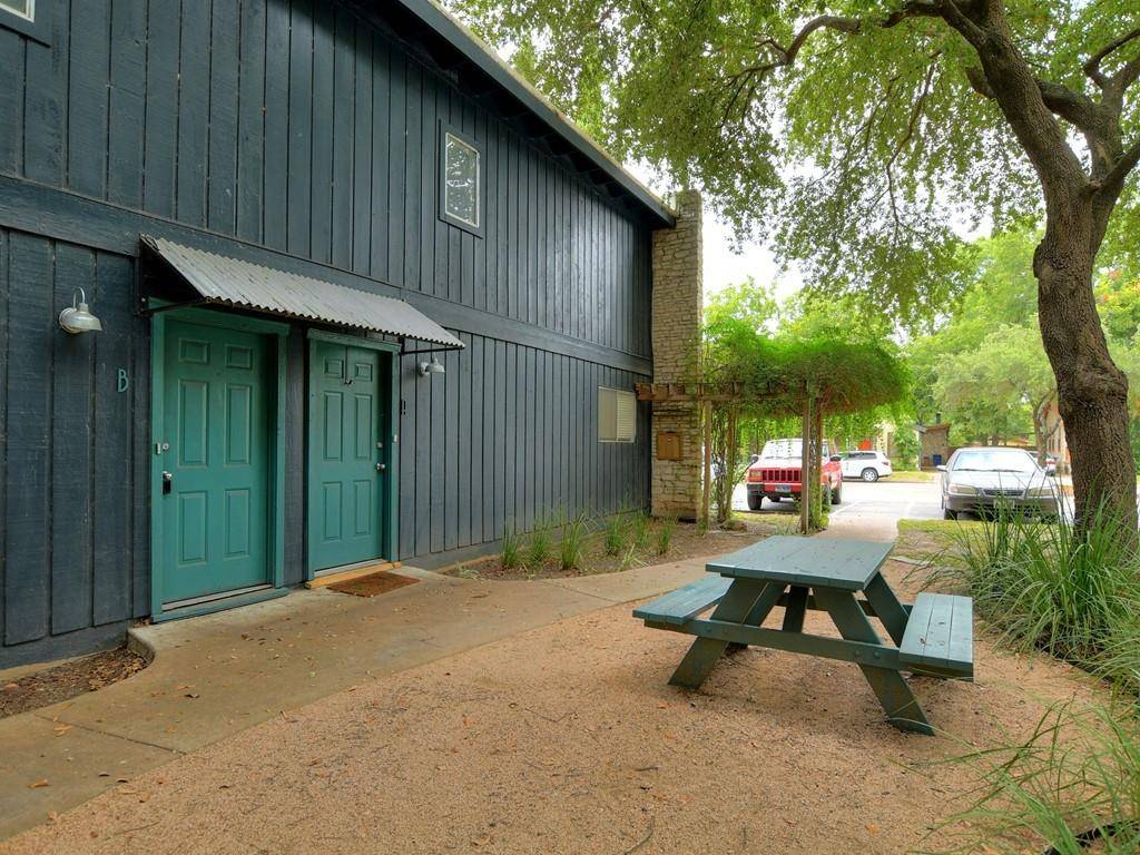 604 Franklin BLVD #B, Austin, TX 78751