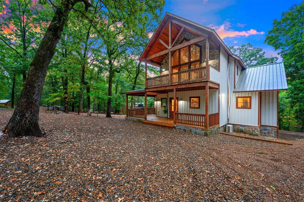 651 Chinook RD, Broken Bow, OK 74728