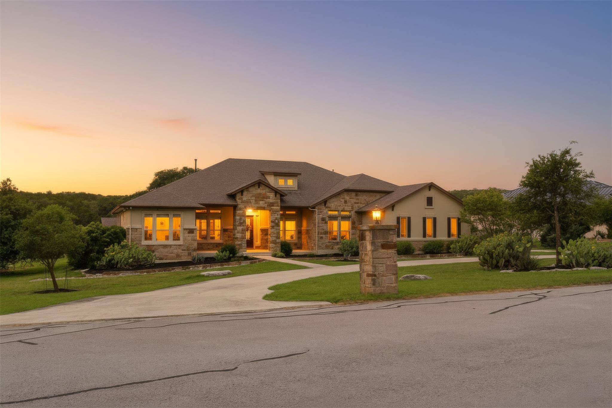 119 Hidden Canyon CV, Driftwood, TX 78619