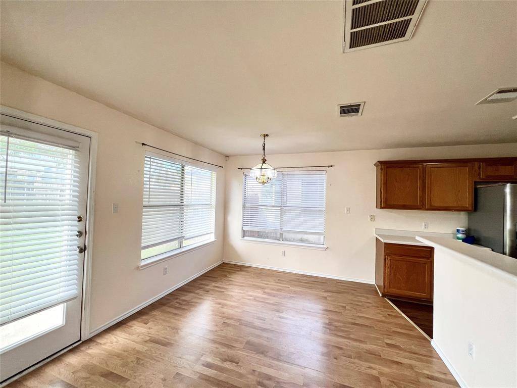 1157 Kentra DR, Pflugerville, TX 78660