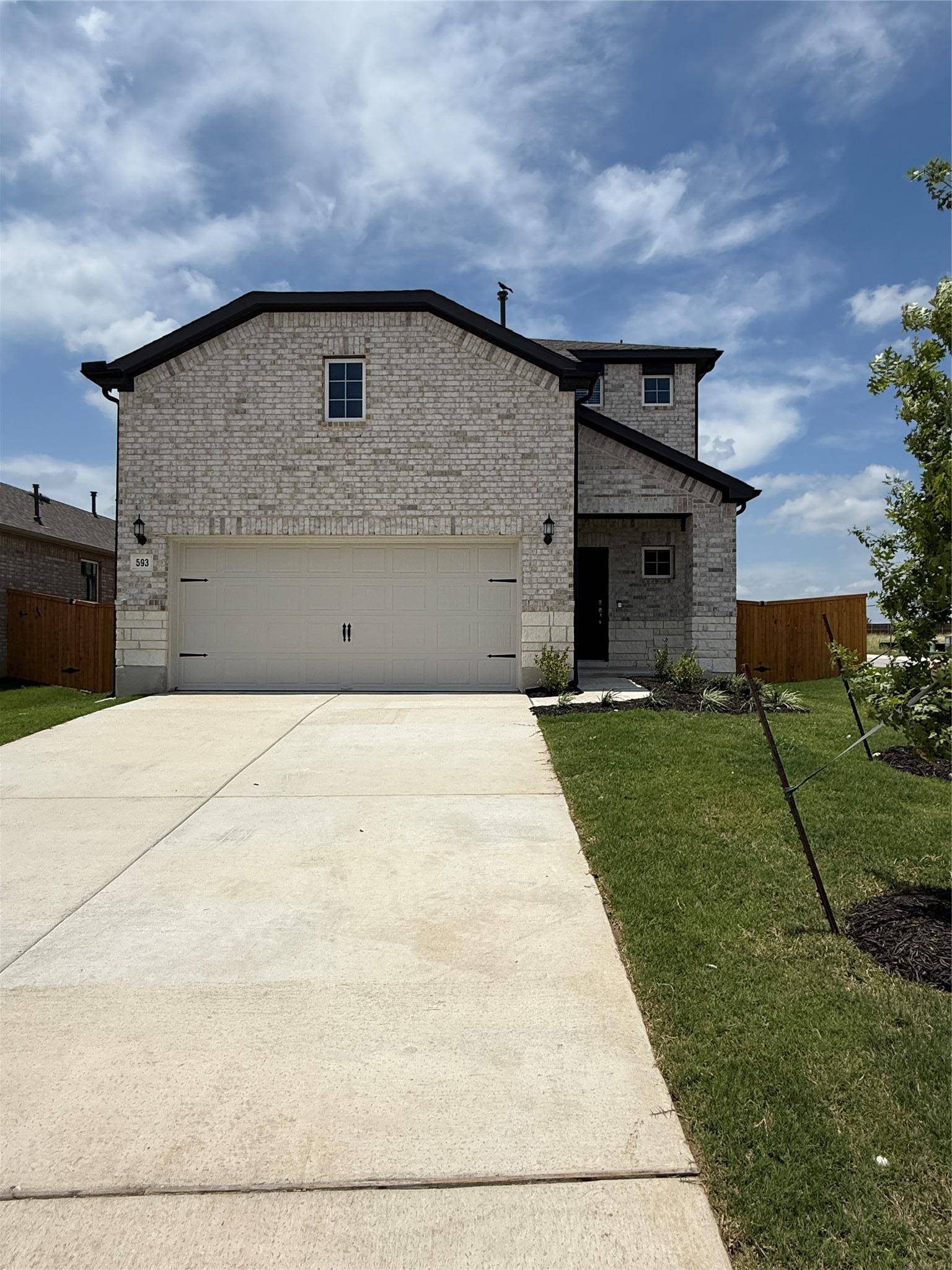 593 Tailwind DR, Kyle, TX 78640