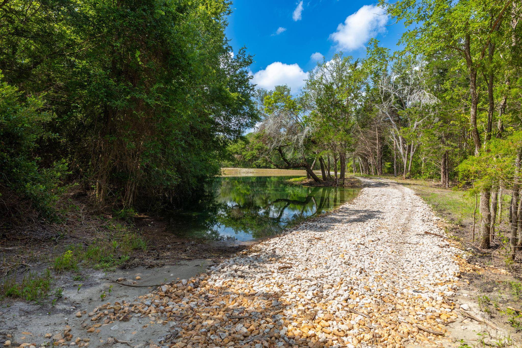 2088 (Tract #3) Baca LOOP, Flatonia, TX 78941