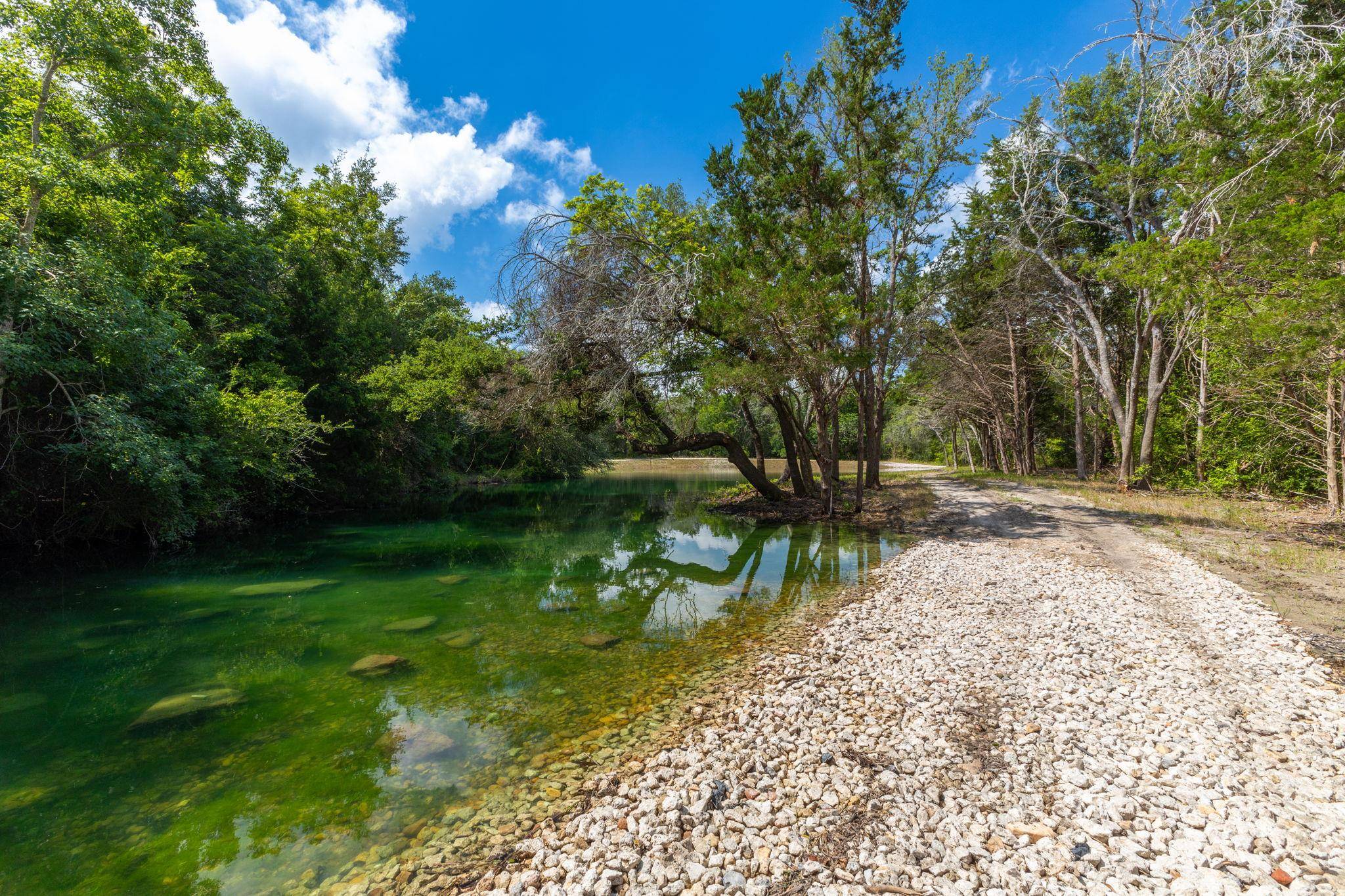 2088 (Tract #3) Baca LOOP, Flatonia, TX 78941