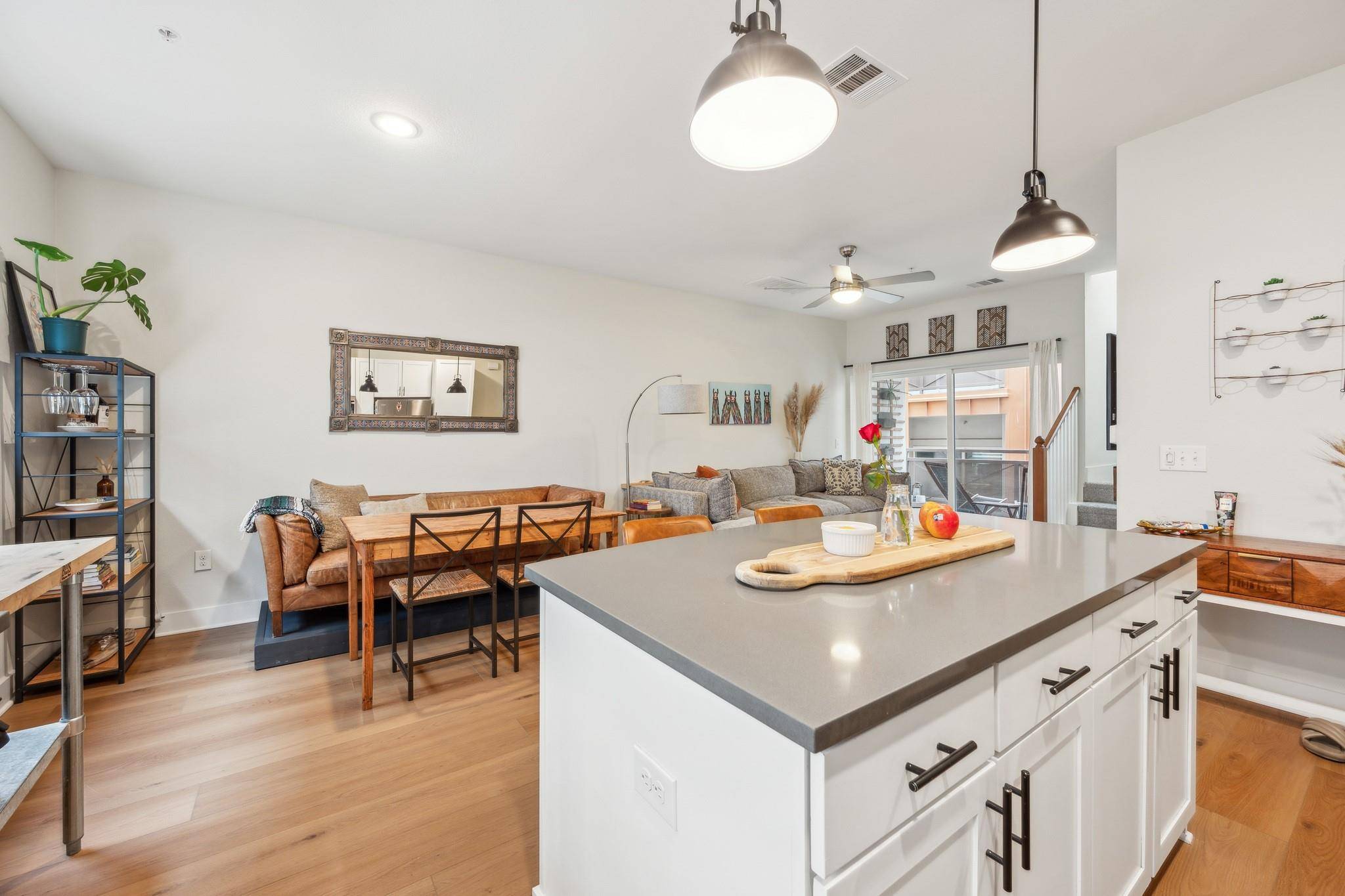 2827 Manor RD #3104, Austin, TX 78722