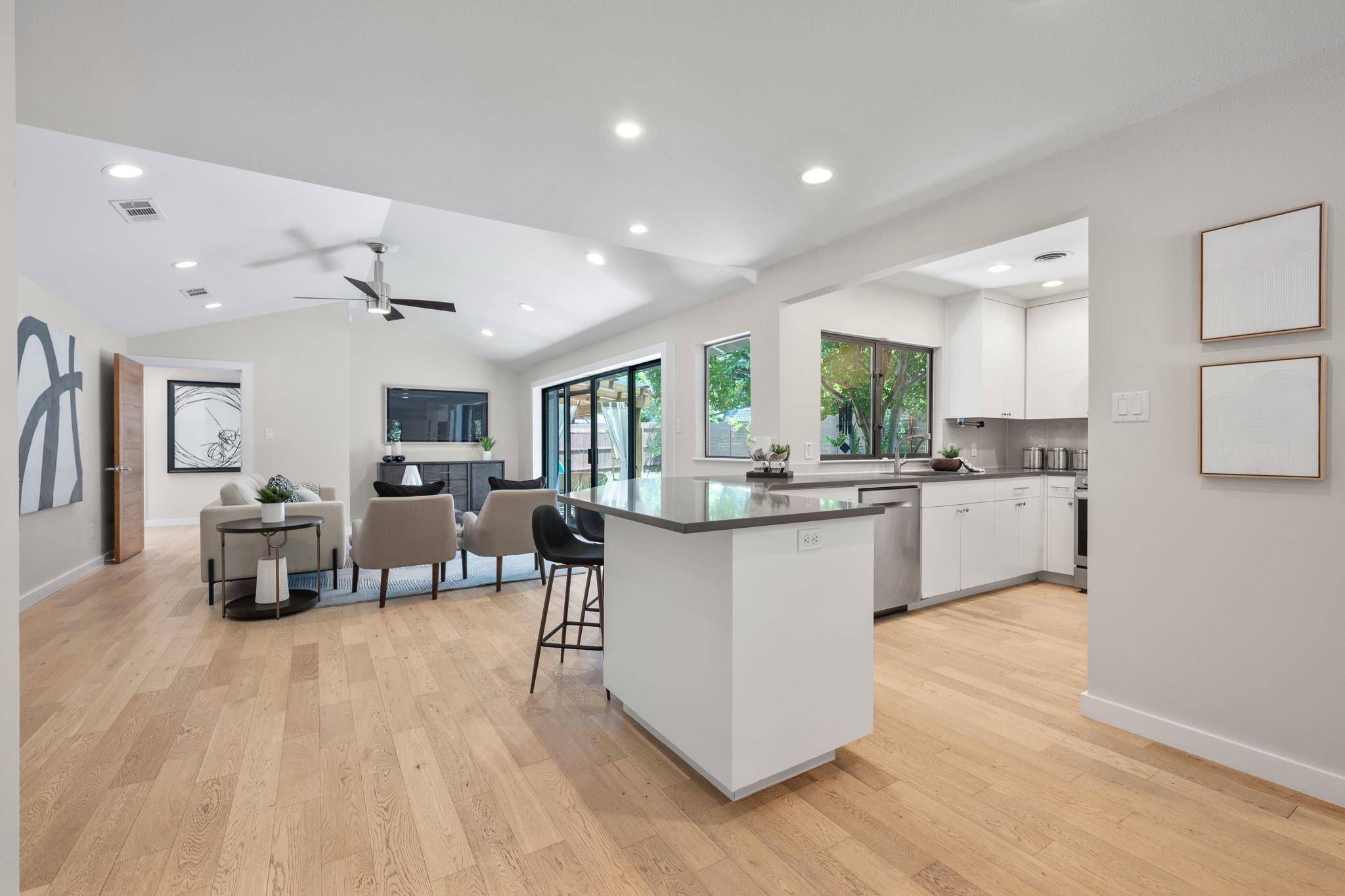 2611 East Side DR, Austin, TX 78704