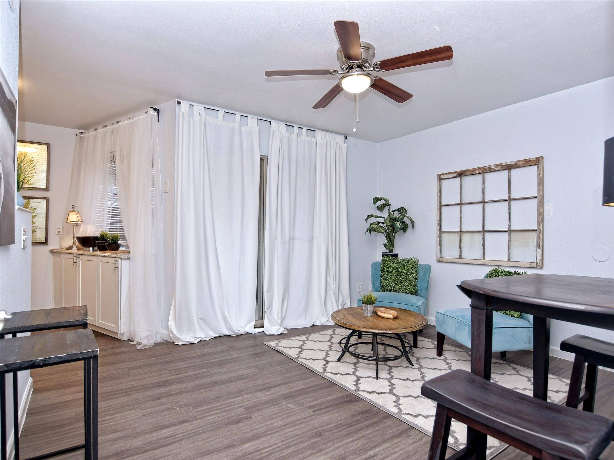 1840 Burton DR #109, Austin, TX 78741