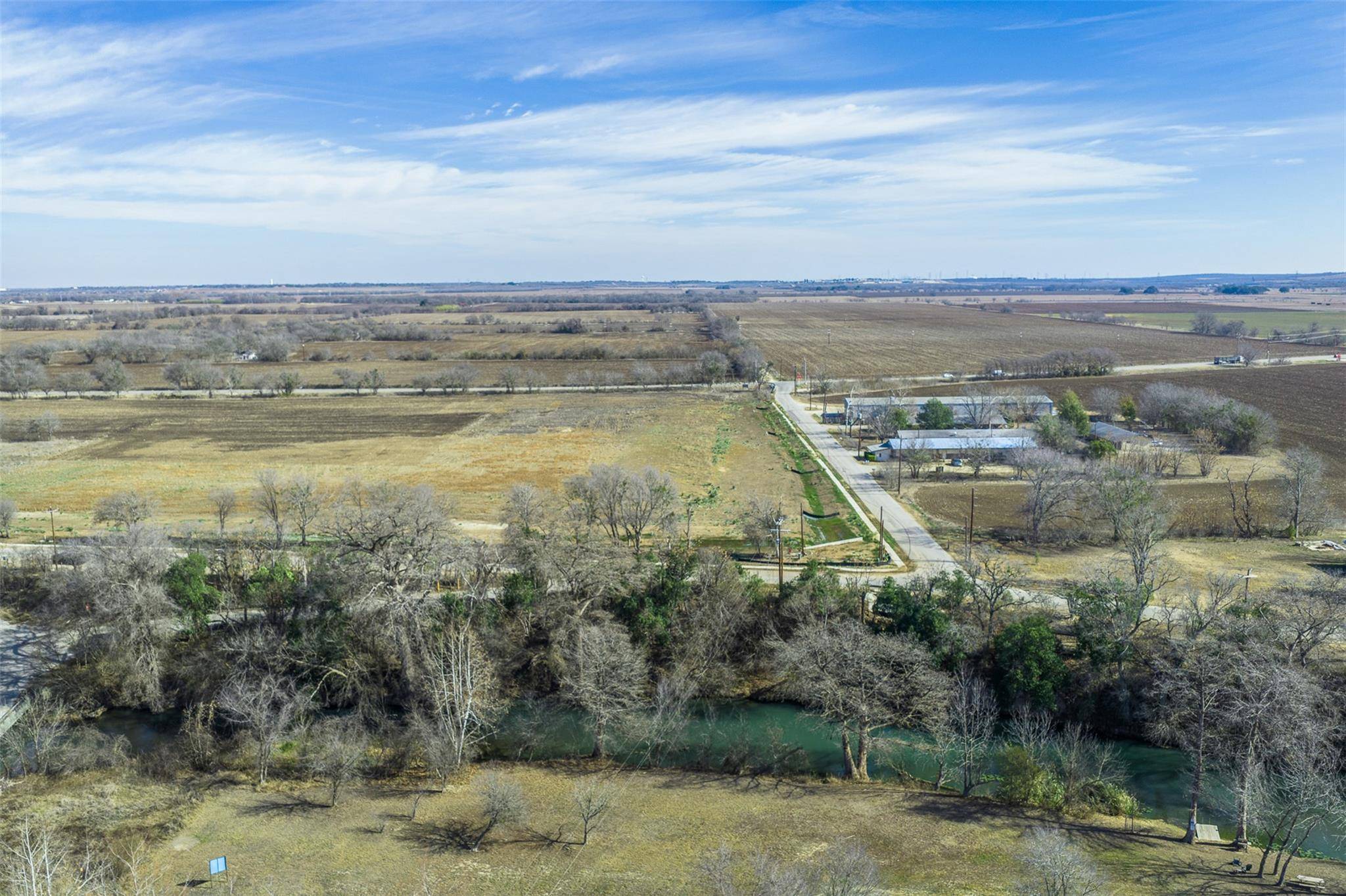 536 Northwest River RD, Martindale, TX 78655