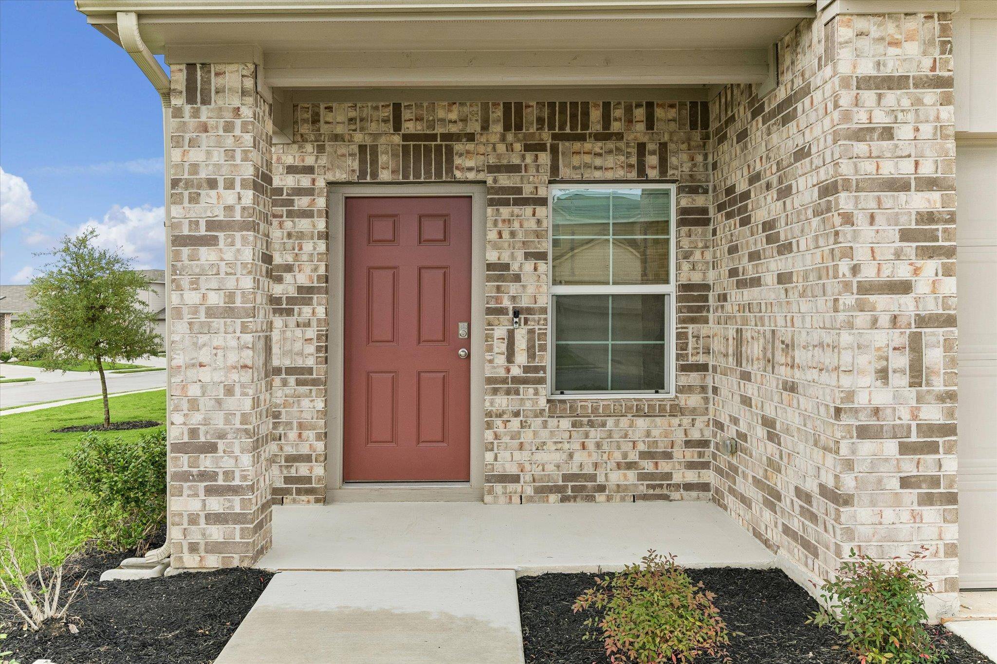 19300 Bear Grass DR, Elgin, TX 78621