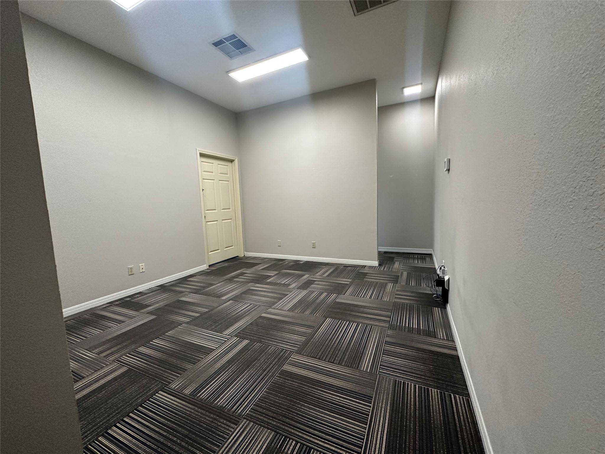 1823 Fortview RD #203, Austin, TX 78704