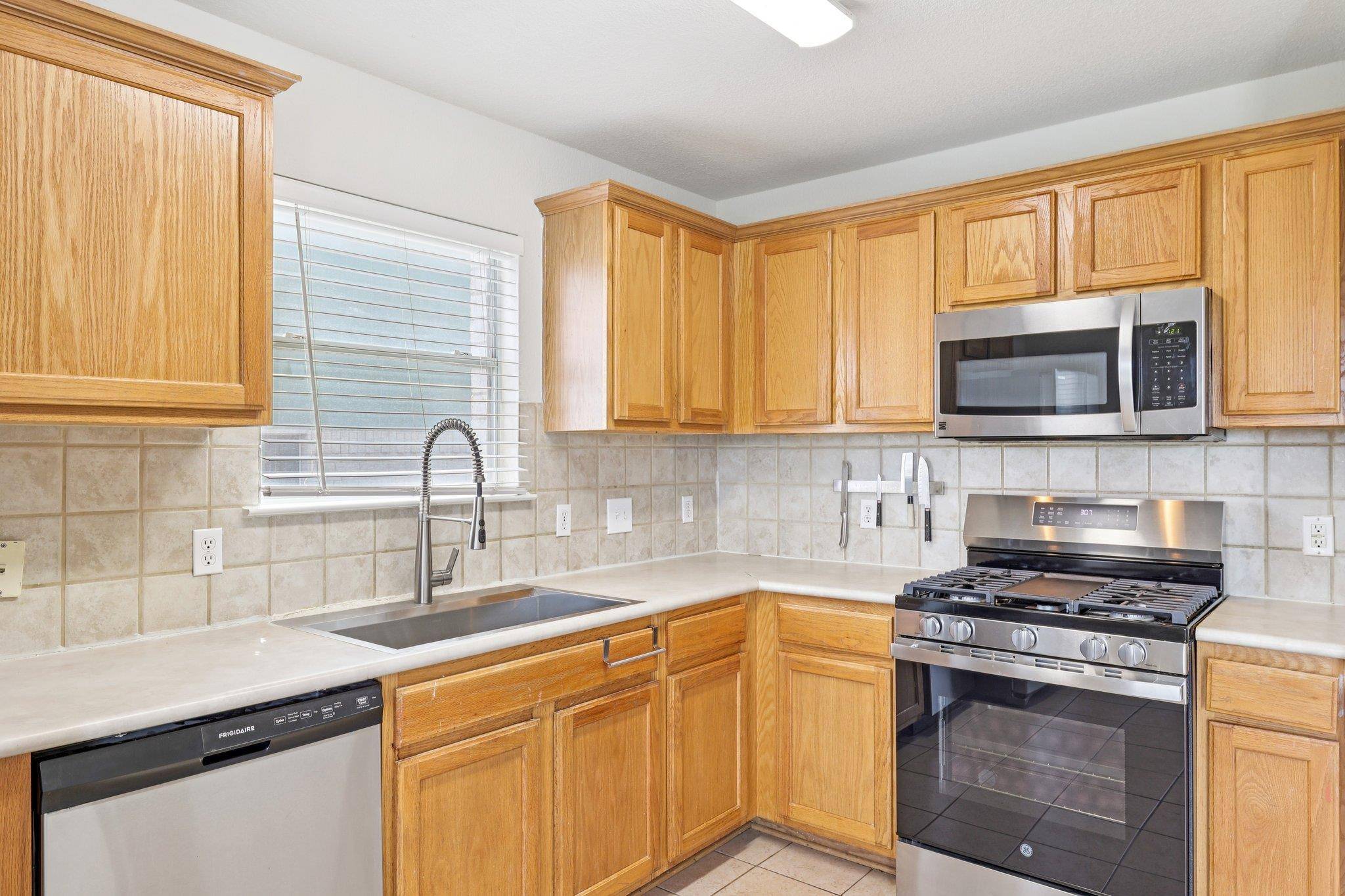14425 Lemongrass LN, Pflugerville, TX 78660