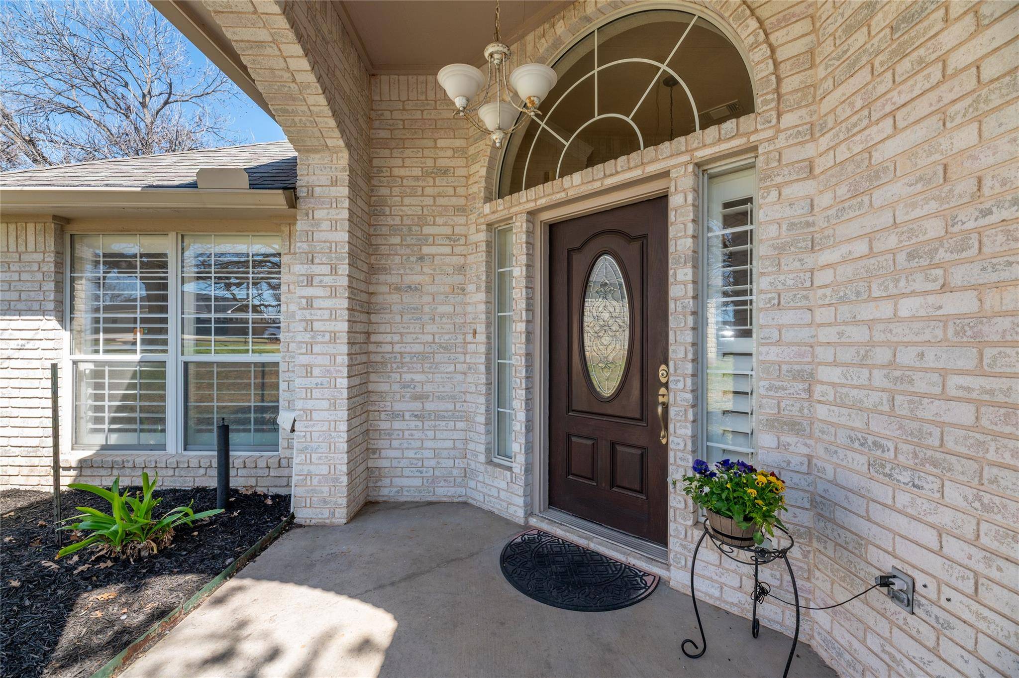 356 Mahan ST, Meadowlakes, TX 78654