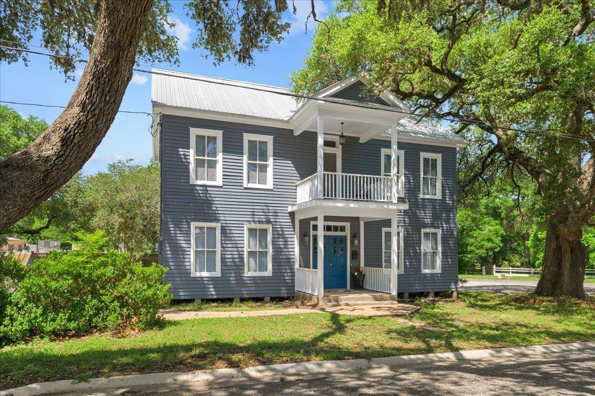 459 N Main ST, La Grange, TX 78945