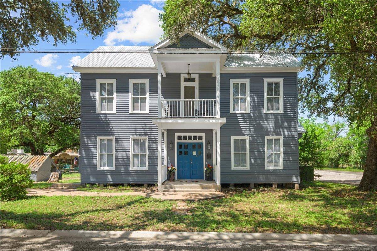 459 N Main ST, La Grange, TX 78945