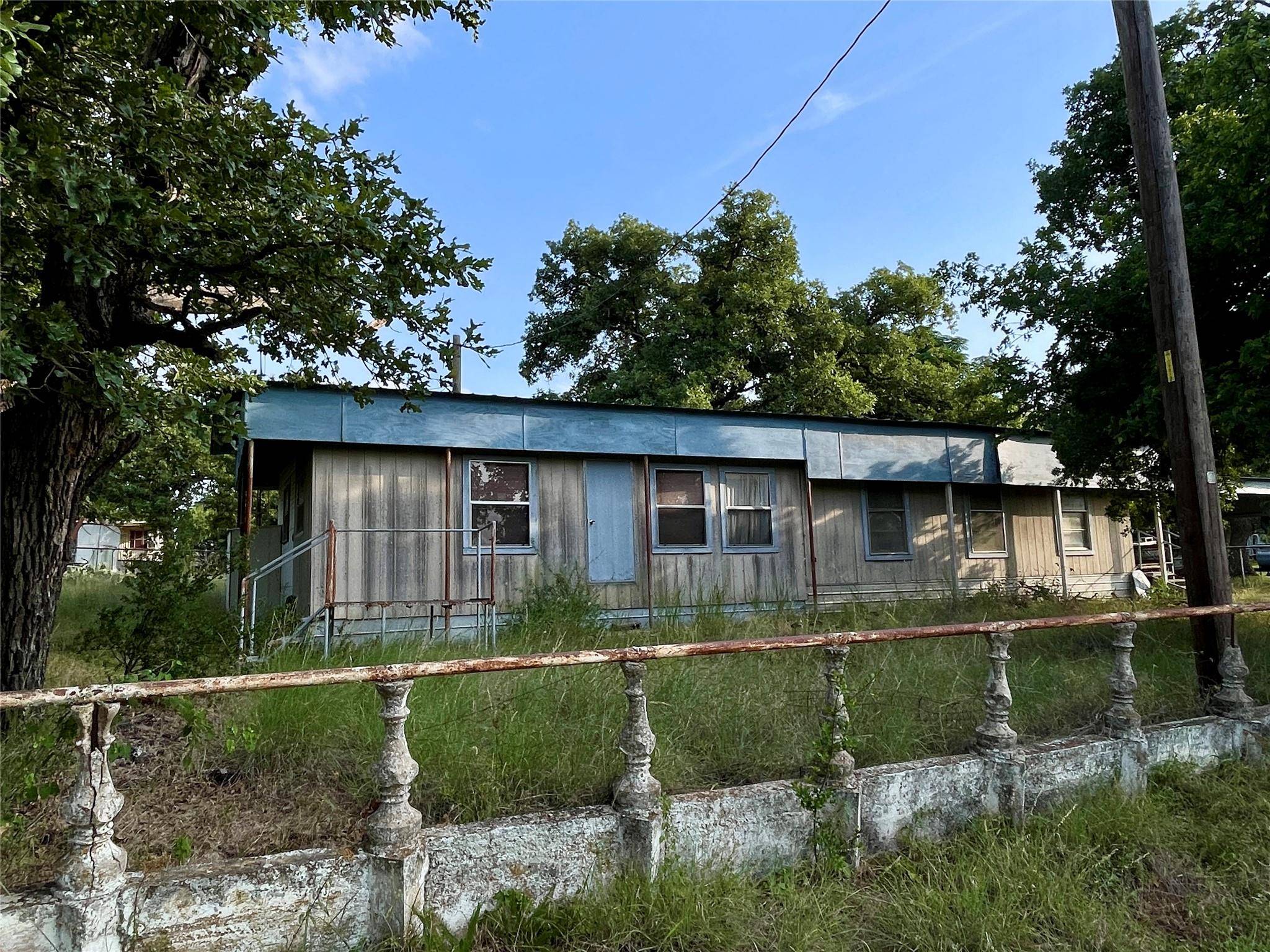 510 Beaver ST, Tow, TX 78672