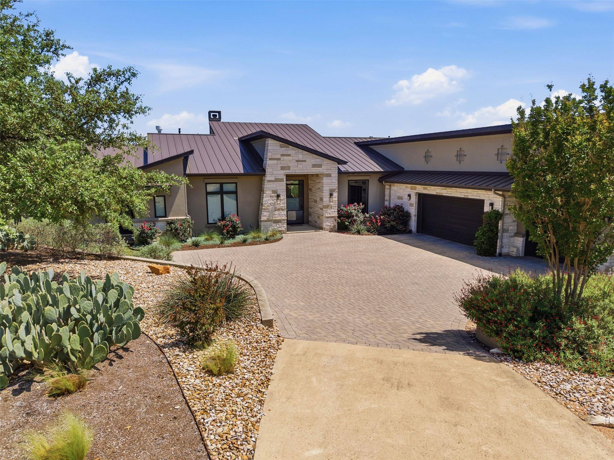 8801 Bellancia DR, Austin, TX 78738