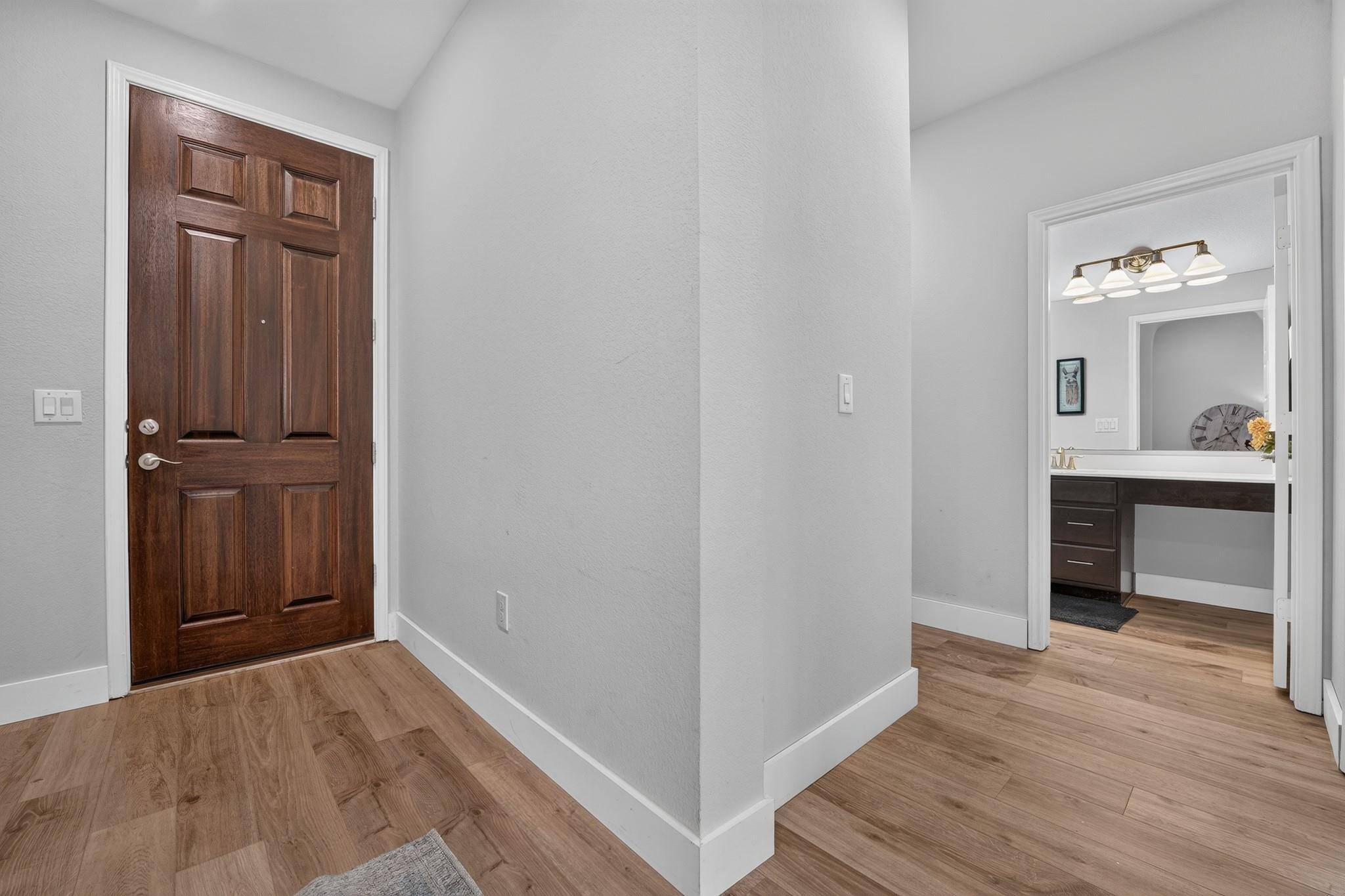 6912 Ondantra BND, Austin, TX 78744