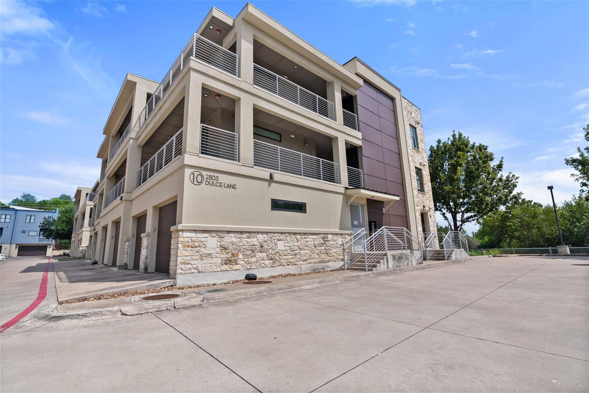 2805 Dulce LN #1033, Austin, TX 78704