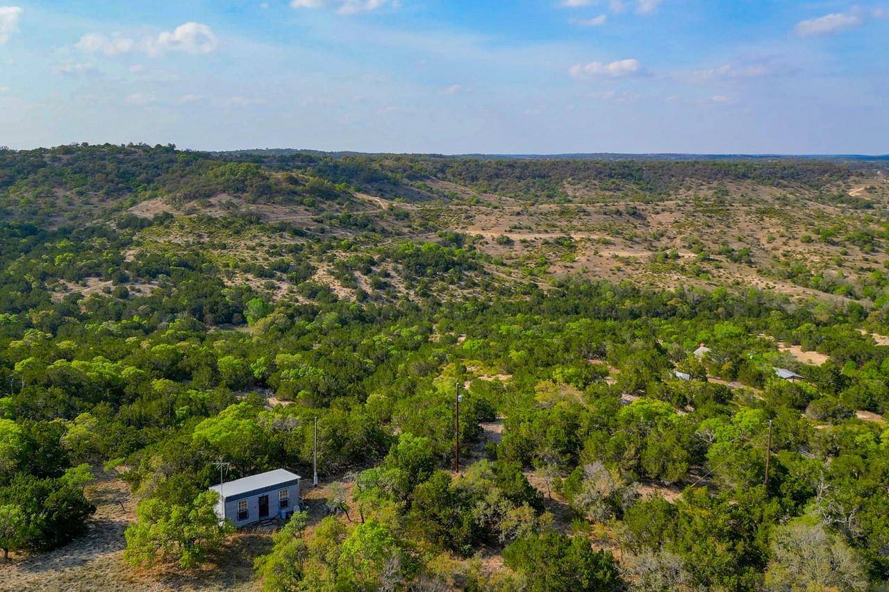 218 Saddle Wood TRL, Comfort, TX 78013
