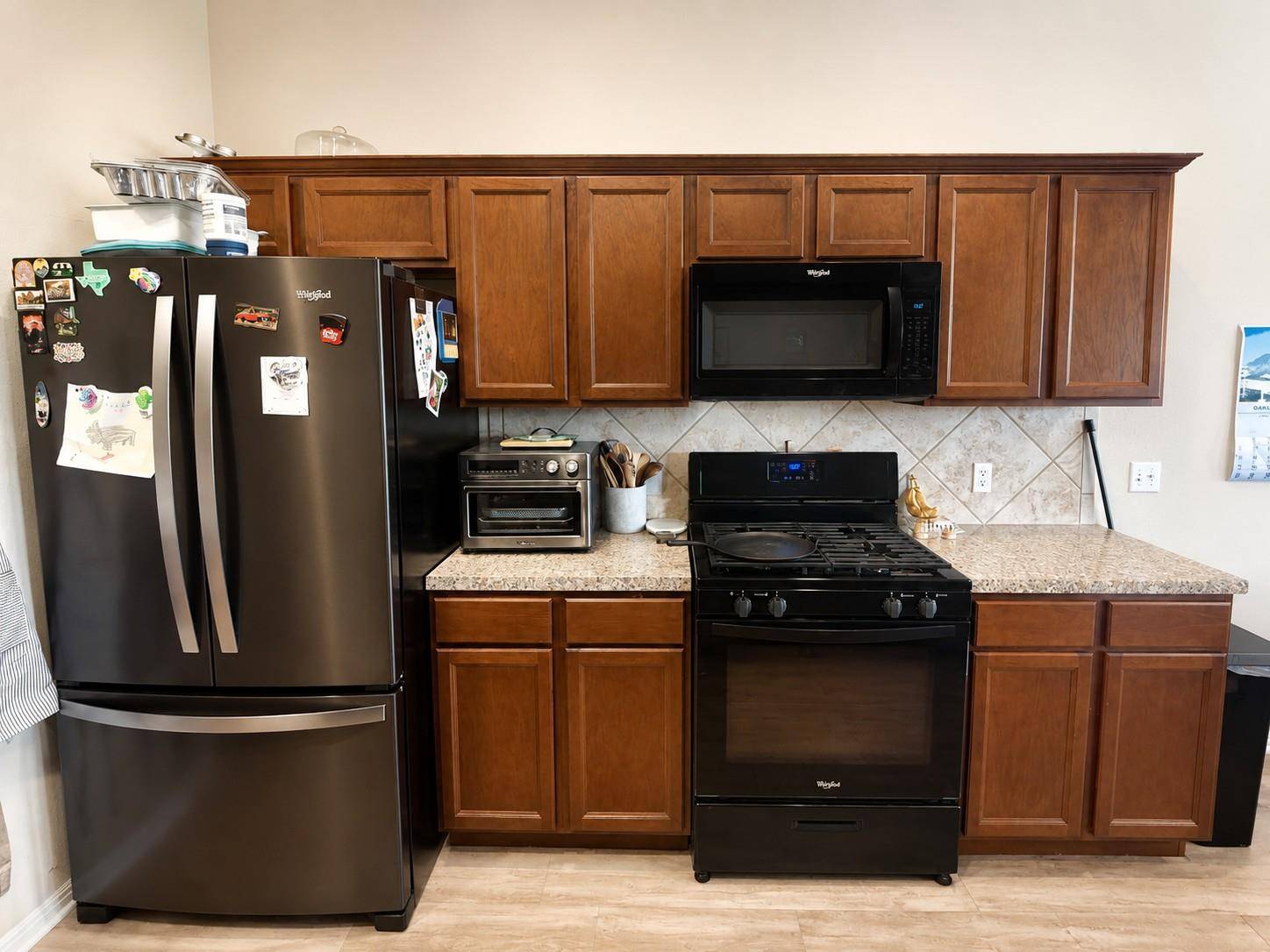 107 Jim Dandy DR, Elgin, TX 78621