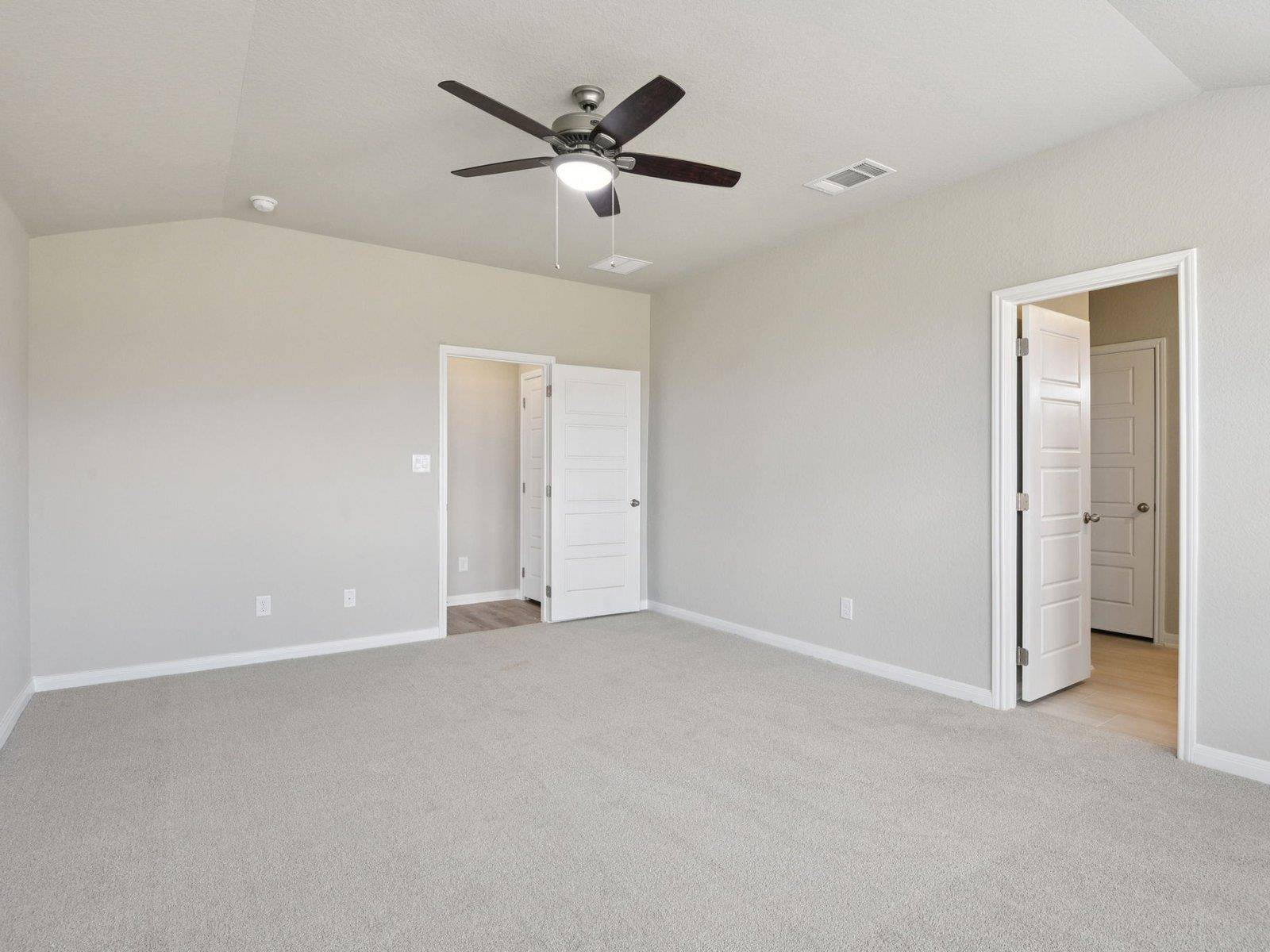 133 Sleep HOLW, Jarrell, TX 76537