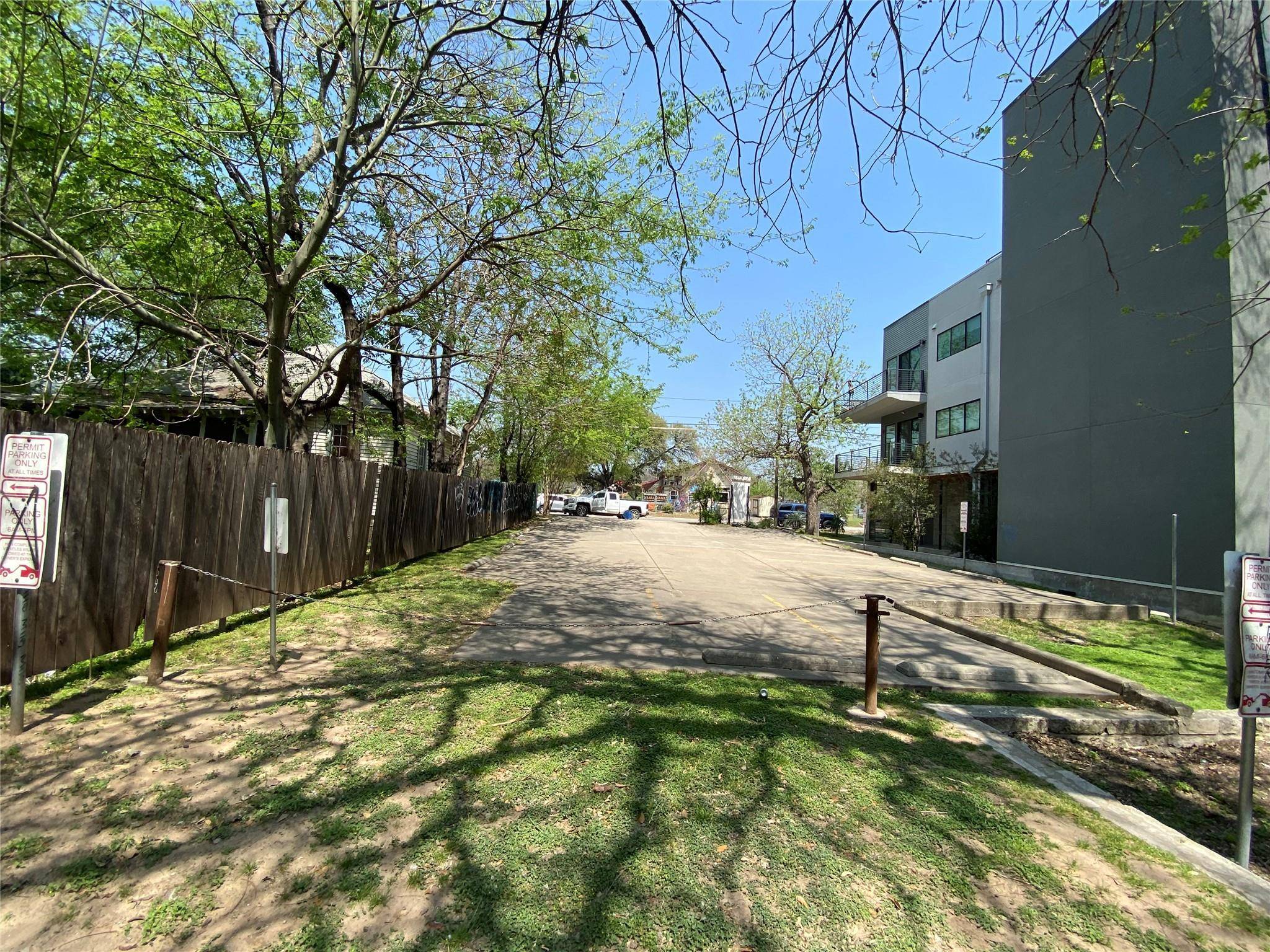 1613 E 7th ST, Austin, TX 78702