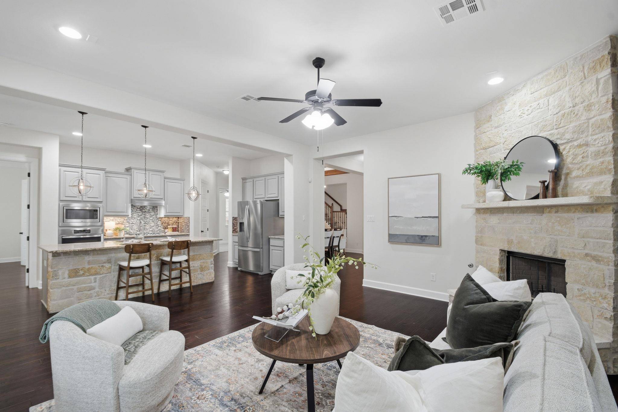 3901 Sansome LN, Round Rock, TX 78681