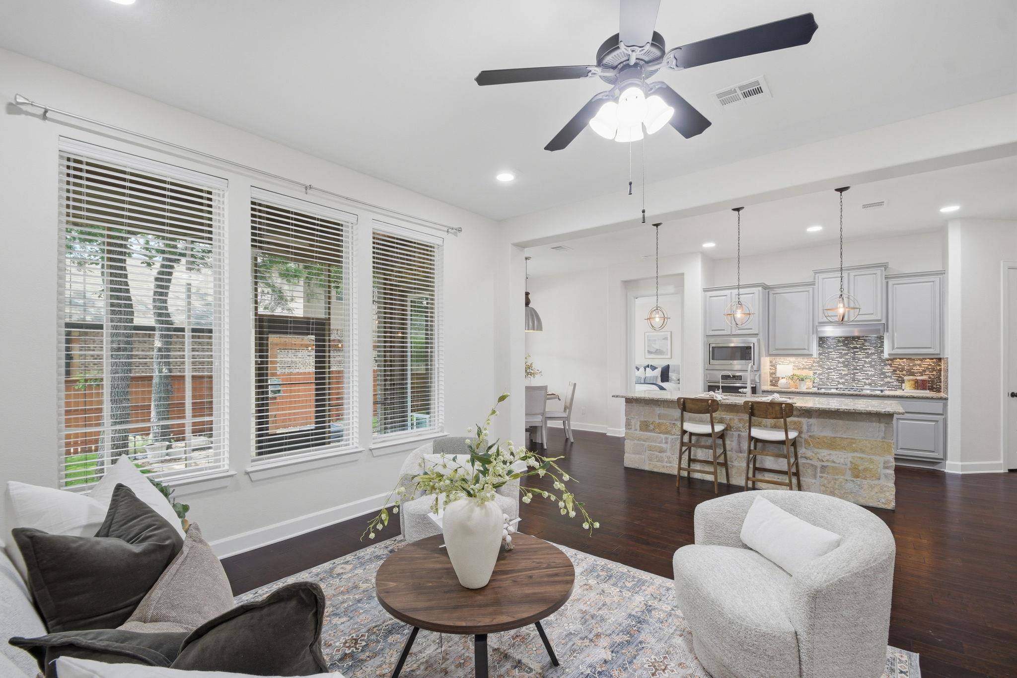 3901 Sansome LN, Round Rock, TX 78681