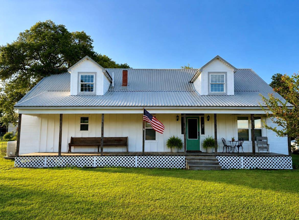235 Park LN, Fayetteville, TX 78940