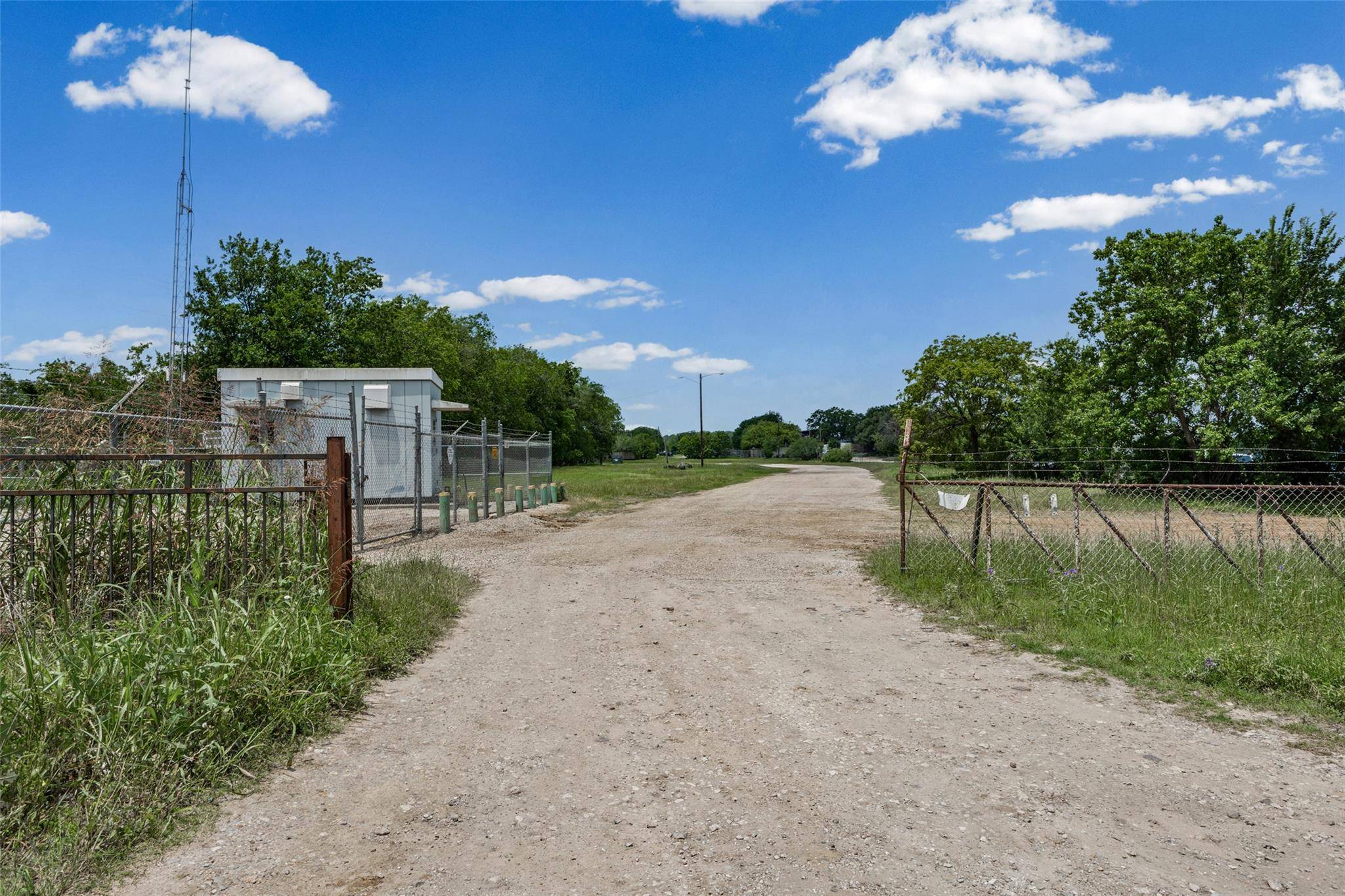 6950 Us Highway 183 S, Austin, TX 78744