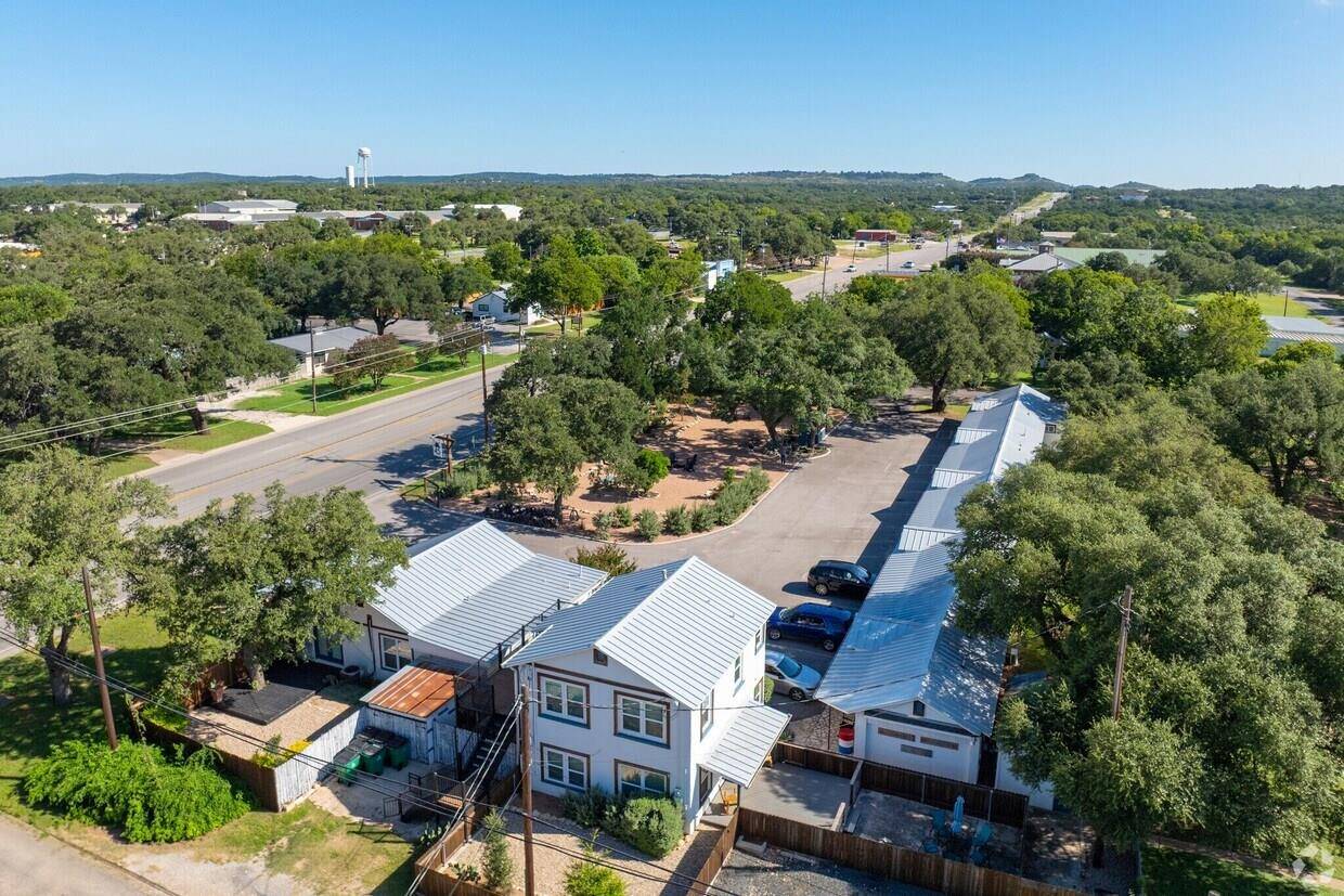902 Main ST, Blanco, TX 78606