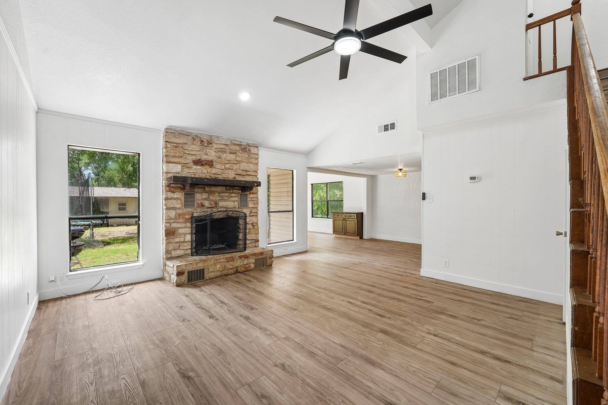 1100 Riverbend DR, Georgetown, TX 78628