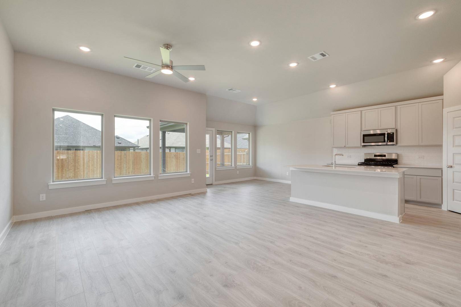 114 Malibu, Hutto, TX 78634