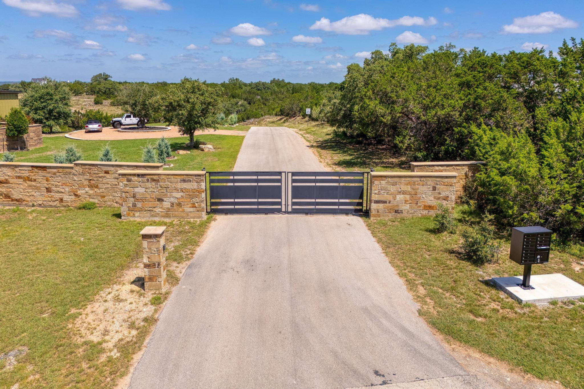 348 Vail River RD, Dripping Springs, TX 78620