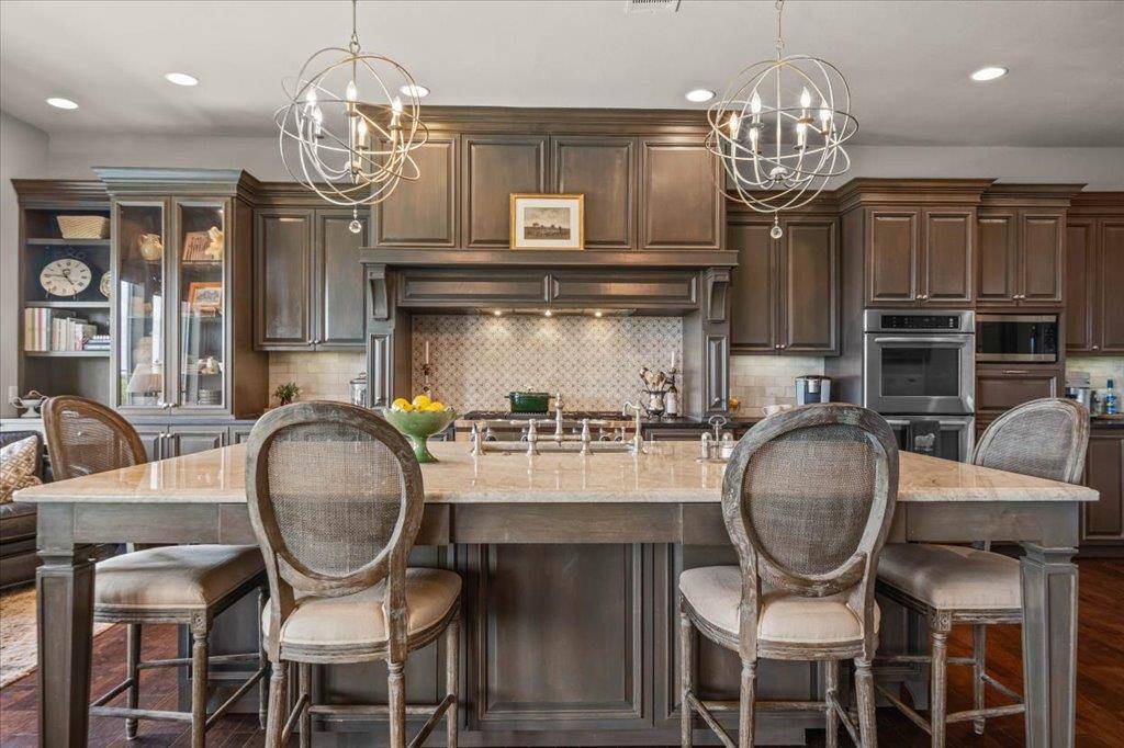5201 Great Divide DR, Bee Cave, TX 78738