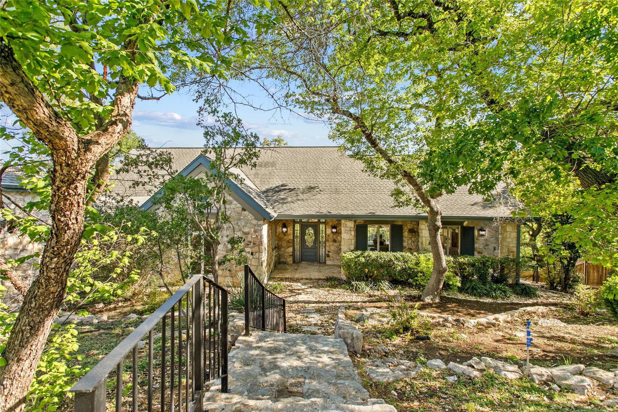 15407 A Fitzhugh PL, Dripping Springs, TX 78620