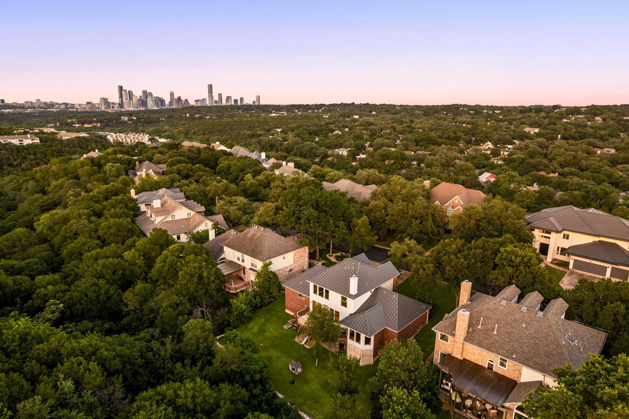2716 Bartons Bluff LN, Austin, TX 78746
