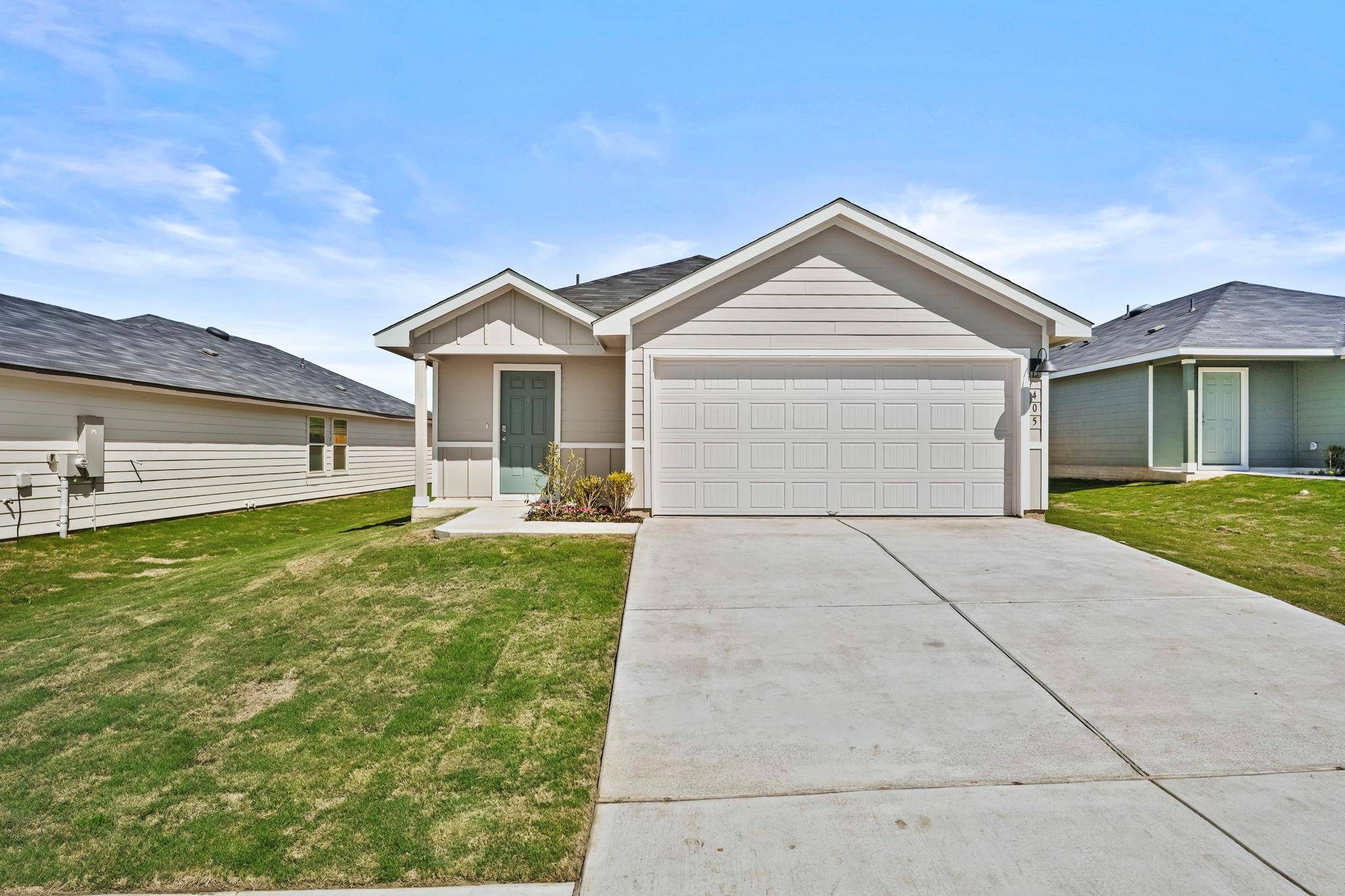 405 Wild Goose DR, Luling, TX 78648