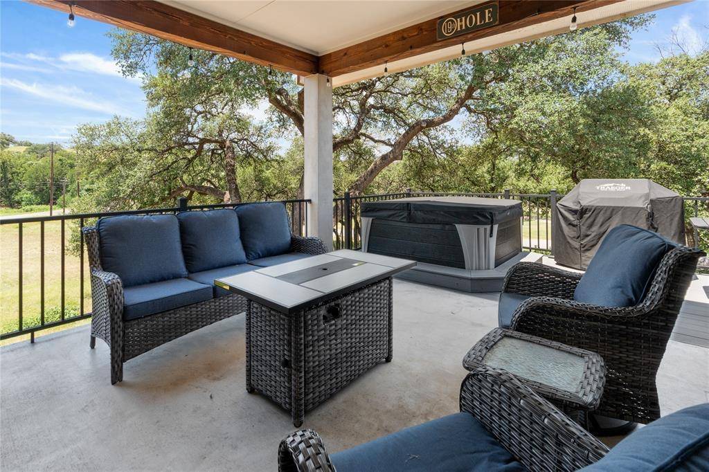 21203 Kiowa CV, Lago Vista, TX 78645