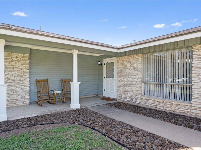 1312 Hyman LN, Austin, TX 78742