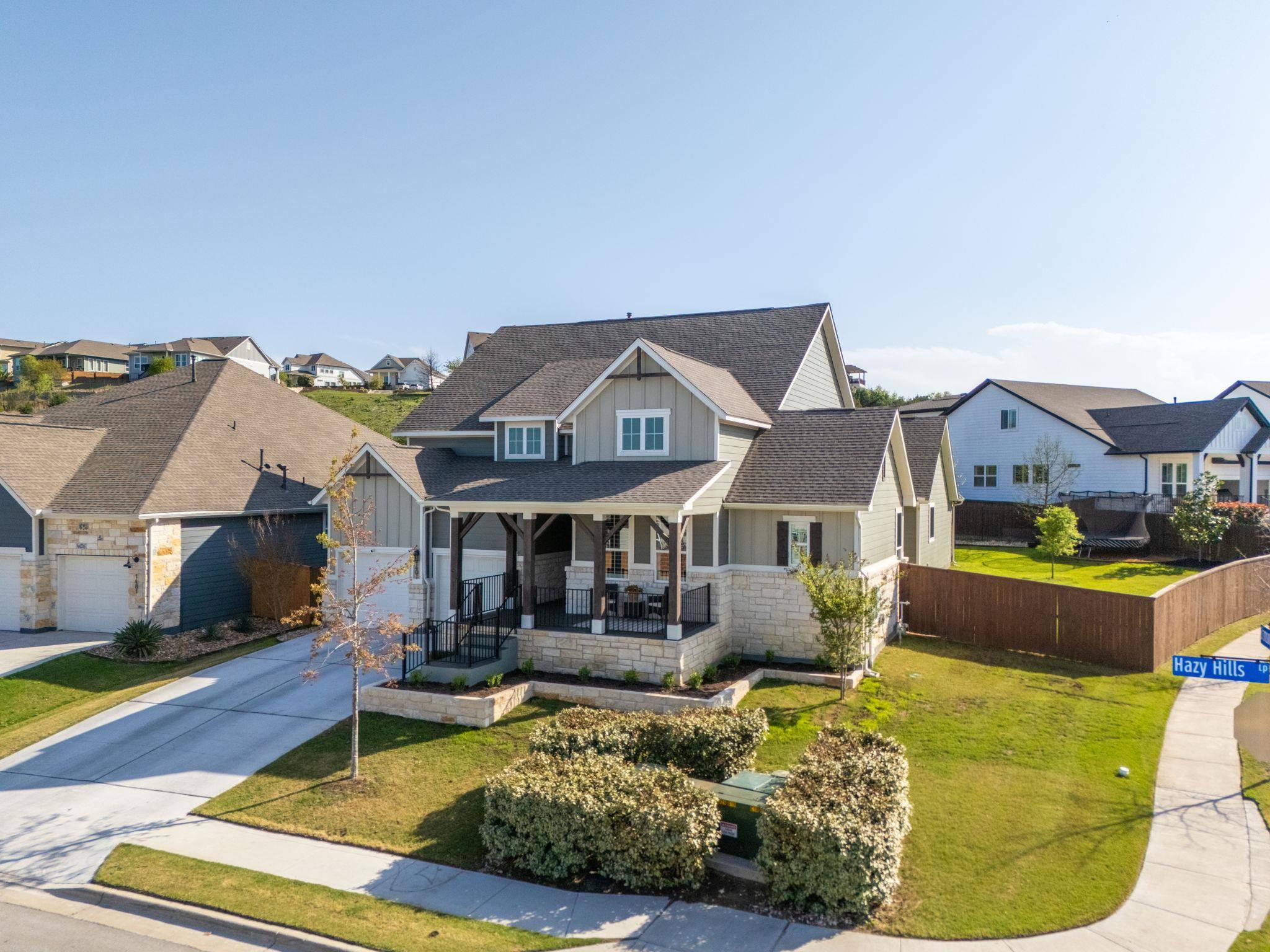1491 Hazy Hills LOOP, Dripping Springs, TX 78620