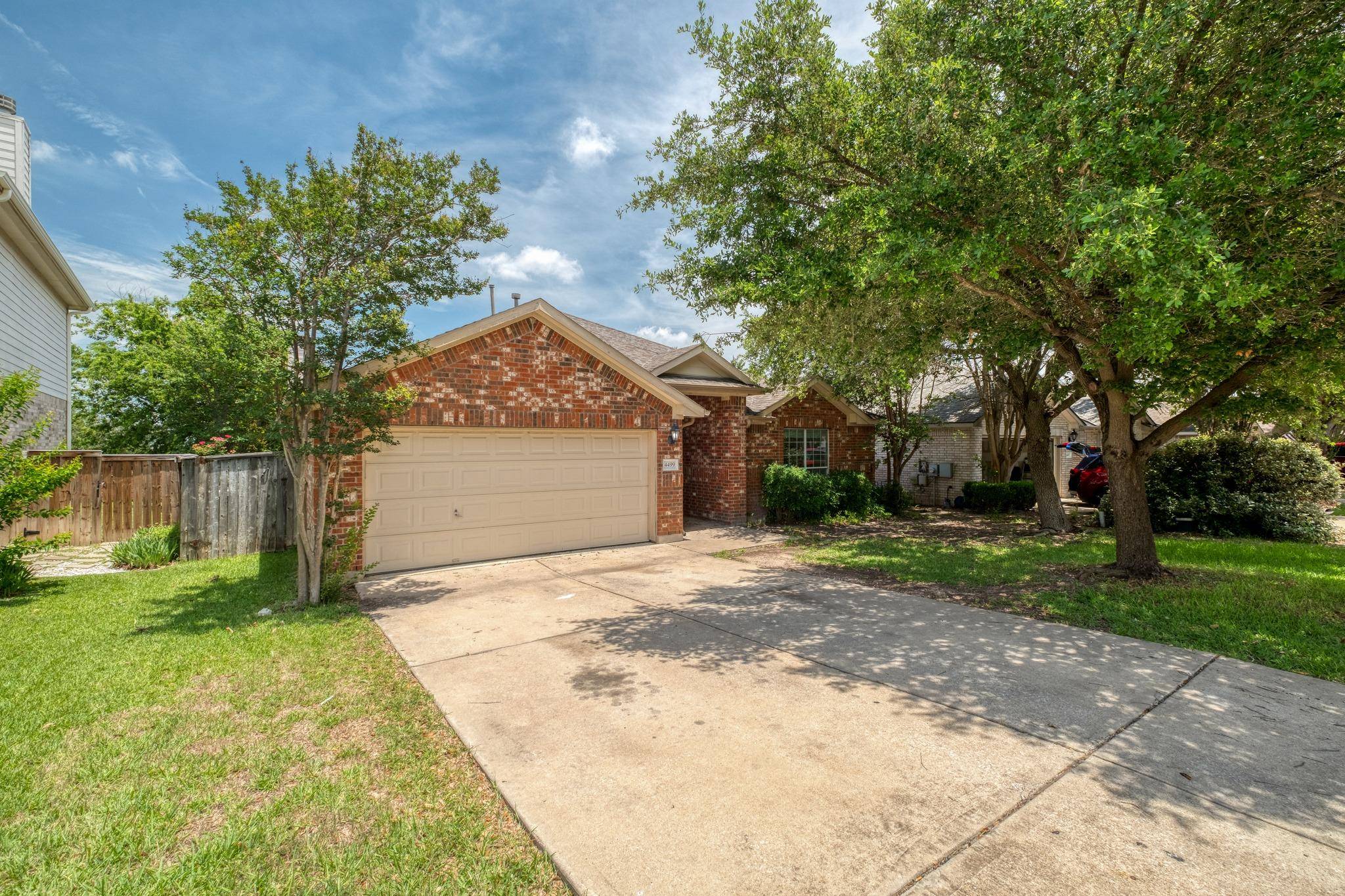 4499 Heritage Well LN, Round Rock, TX 78665
