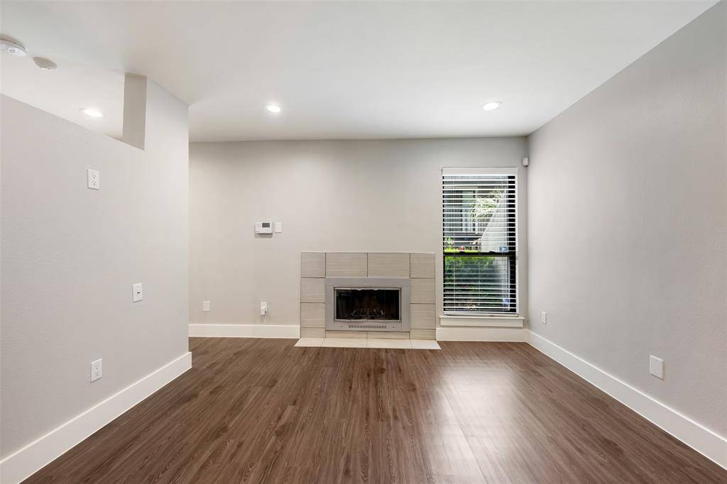 935 La Posada DR #115, Austin, TX 78752