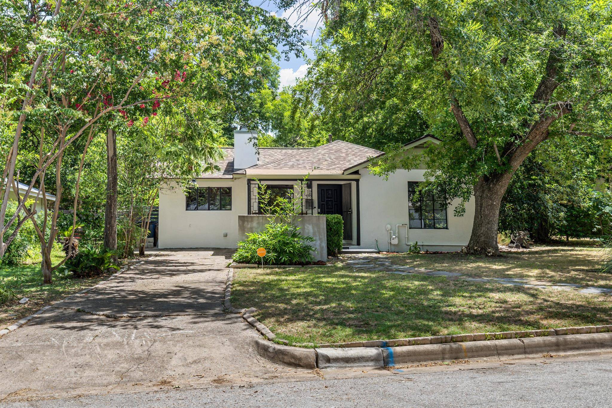 1208 Fairwood RD, Austin, TX 78722