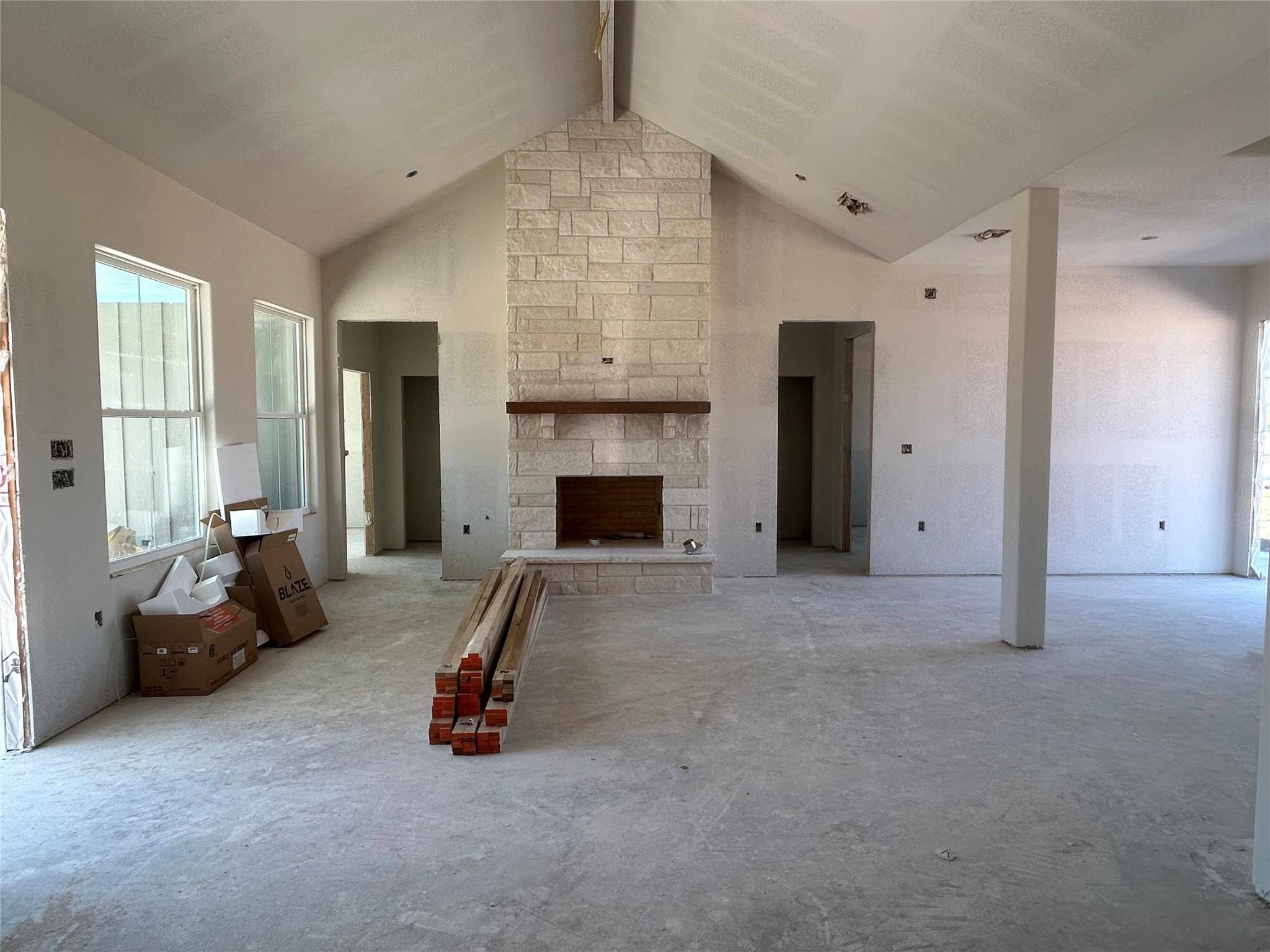 103 Pueblo DR, Caldwell, TX 77836