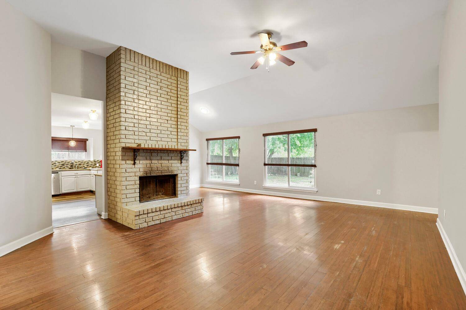 409 Kathleen LN, Leander, TX 78641