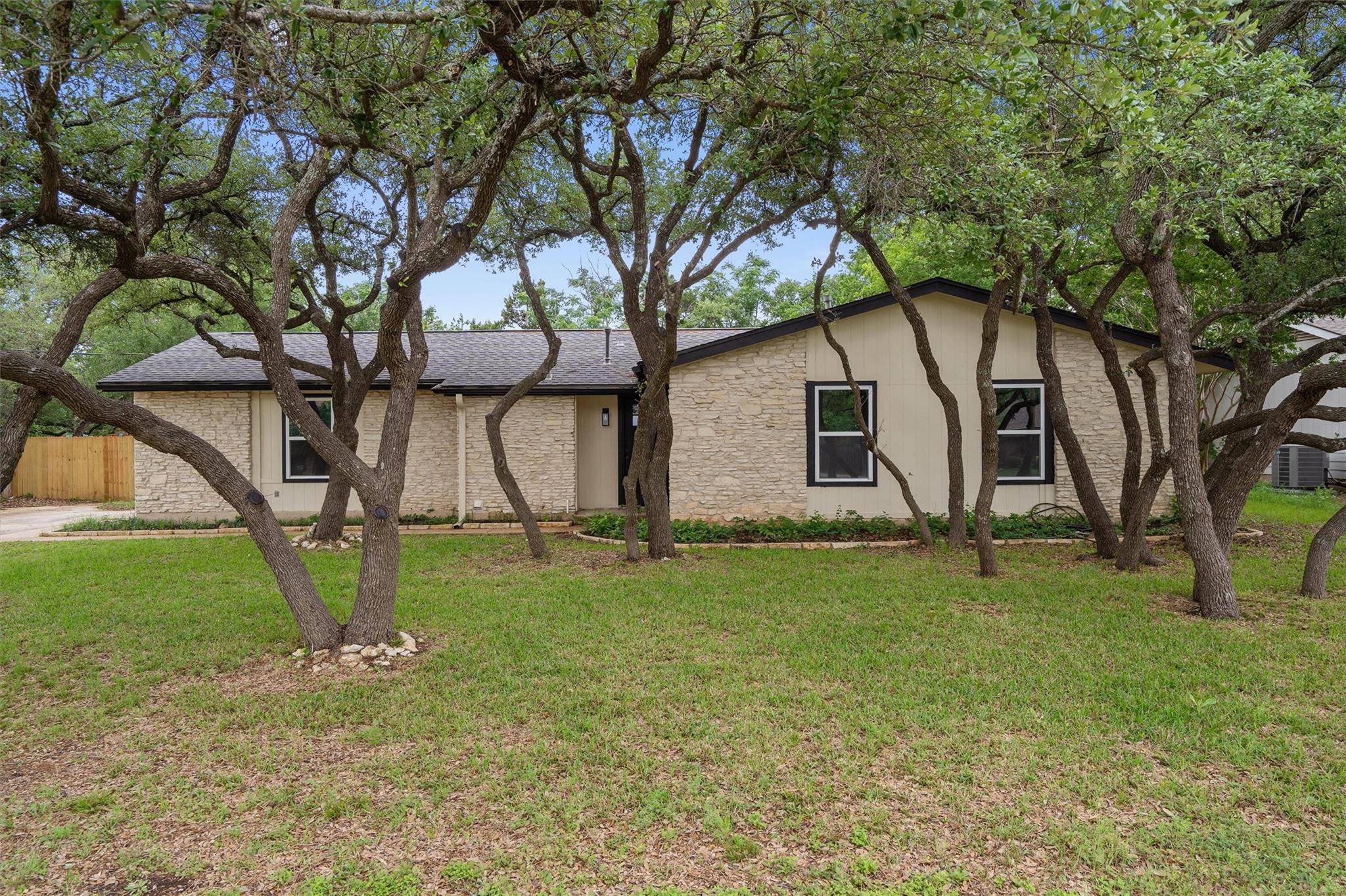710 Ruby Isle DR, Leander, TX 78641