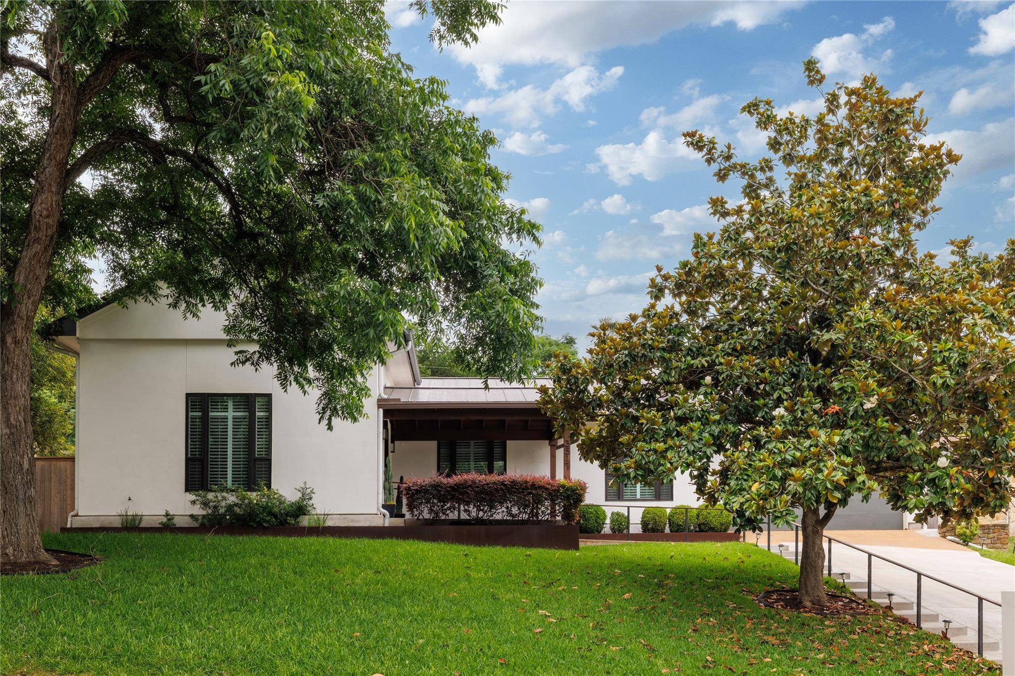 3511 Arrowhead DR, Austin, TX 78731