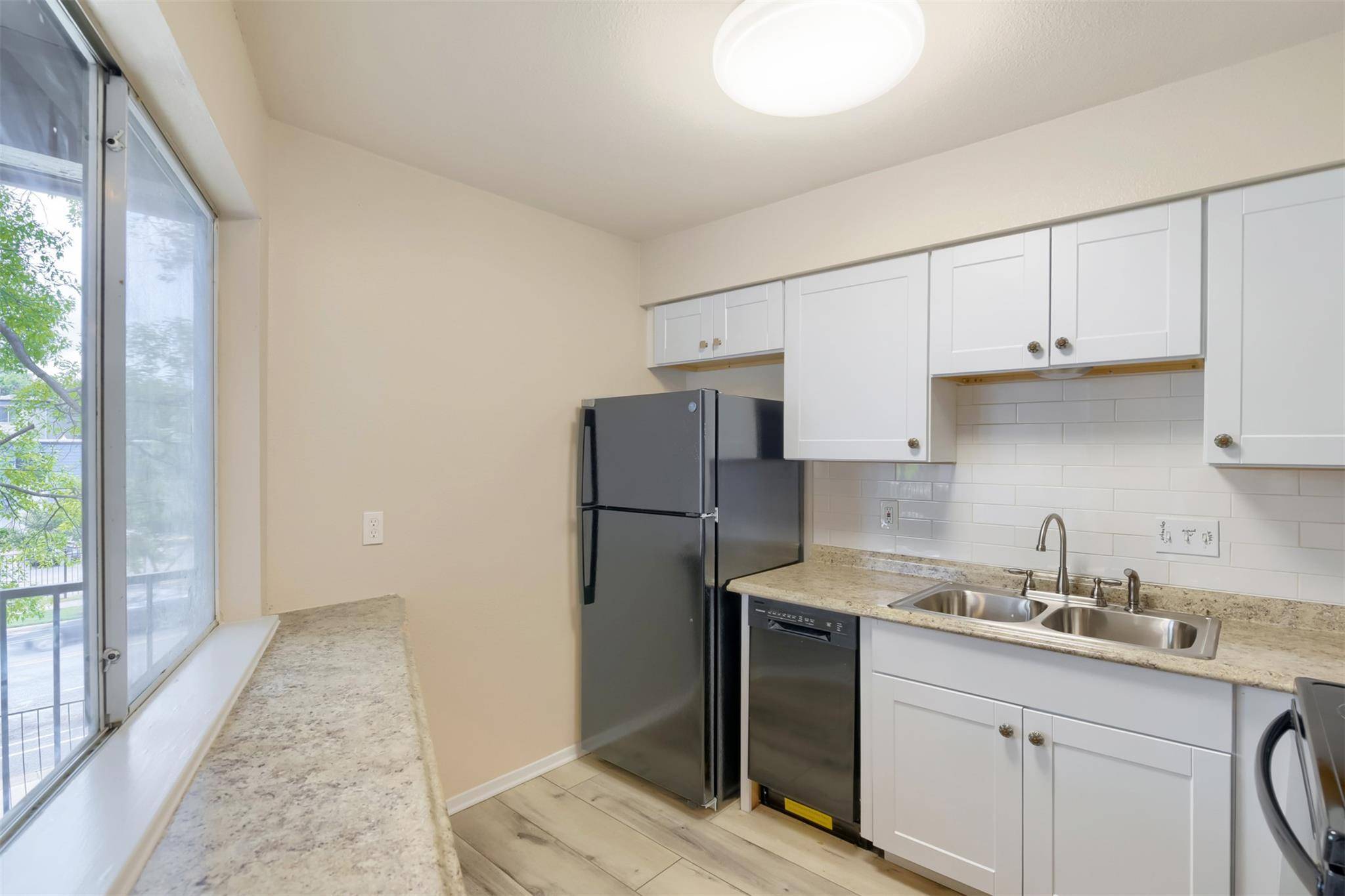 1840 Burton DR #144, Austin, TX 78741