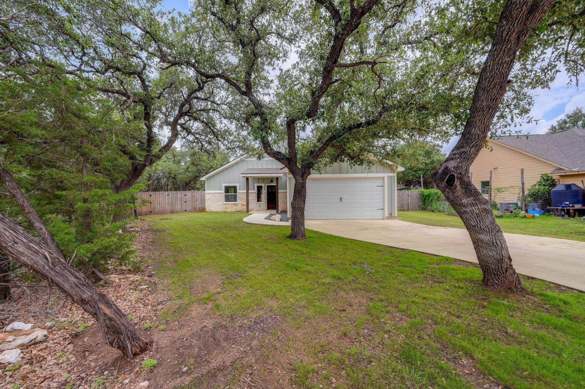 6 Chapotec CIR, Wimberley, TX 78676